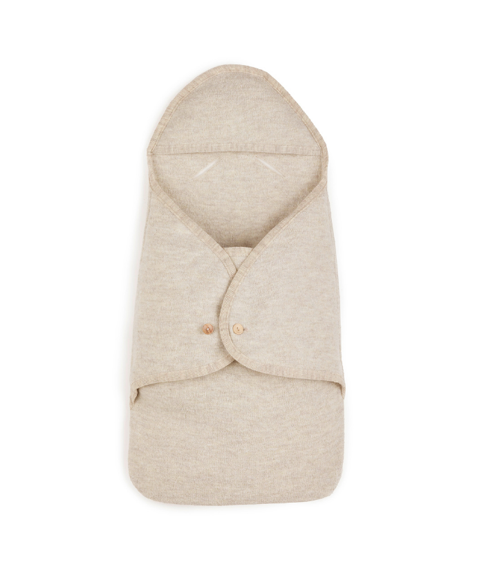 Decke für Babyschale mit Holzknopf - Natur