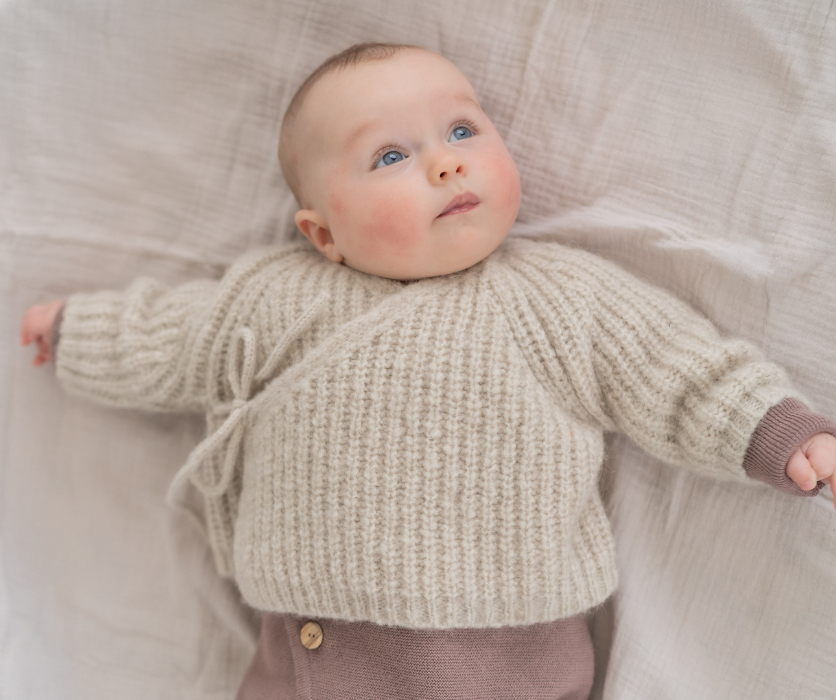 Fine-knitted slippers for tying - nut