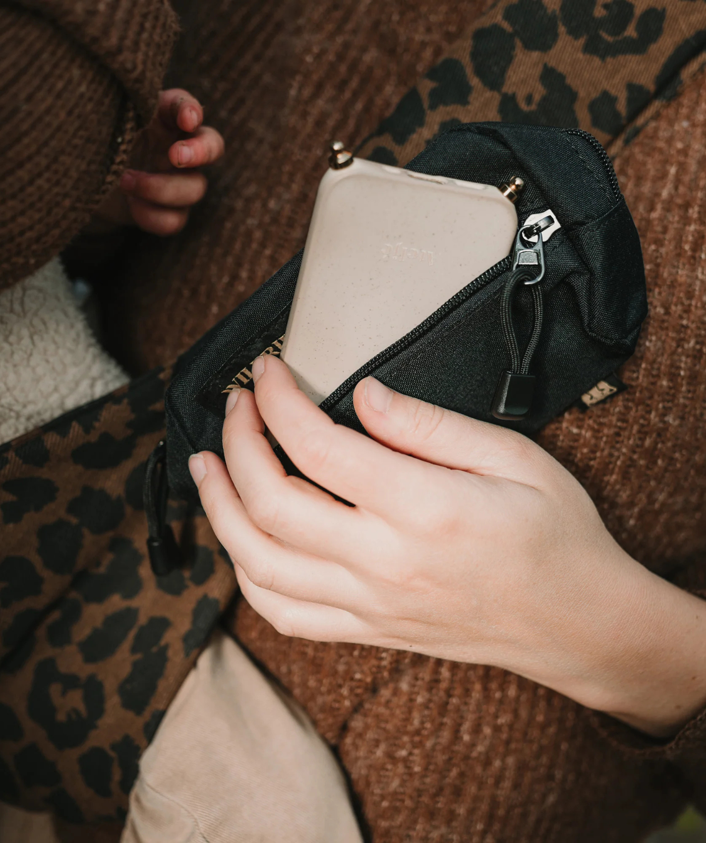 Slide-on Bag - Black