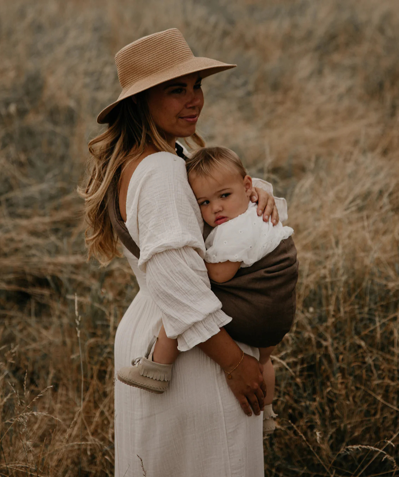 Kleinkindertrage - Brown Linen